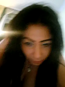Snapshot of Dolcezza chatting on 05-15-26, 08:16 Dolcezza online show from 05-15-26, 08:16