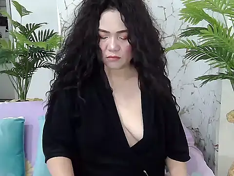 Snapshot of SweetAsianAss chatting on 11-28-25, 01:52 SweetAsianAss online show from 11-28-25, 01:52