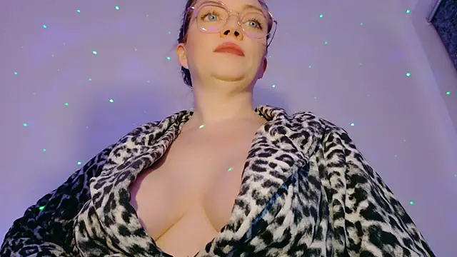 Snapshot of FemDom_RubyKnightXXO chatting on 03-09-25, 08:52 FemDom RubyKnightXXO online show from 03-09-25, 08:52