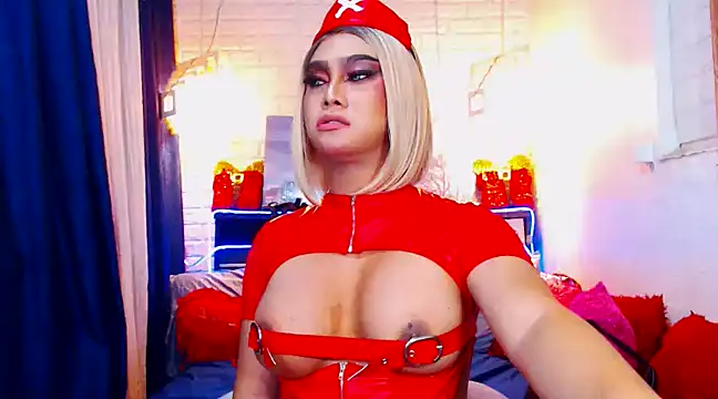 TsGoddessNhicolle online show from 12-06-24, 09:43