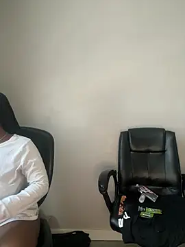 DancingLemonade online show from 05-17-26, 03:52