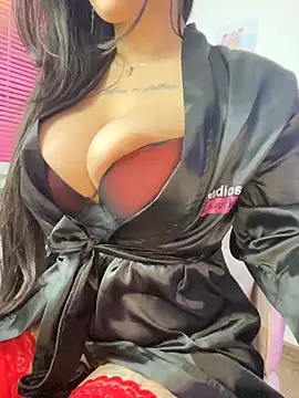 Snapshot of Lalitha_ chatting on 11-02-25, 12:24 Lalitha online show from 11-02-25, 12:24