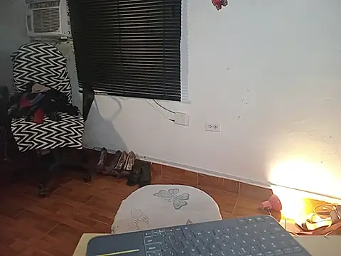 sharom smith1 online show from 04-26-26, 06:44