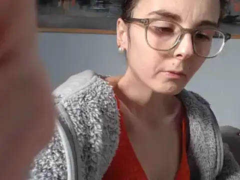 cleophee online show from 02-15-25, 10:33