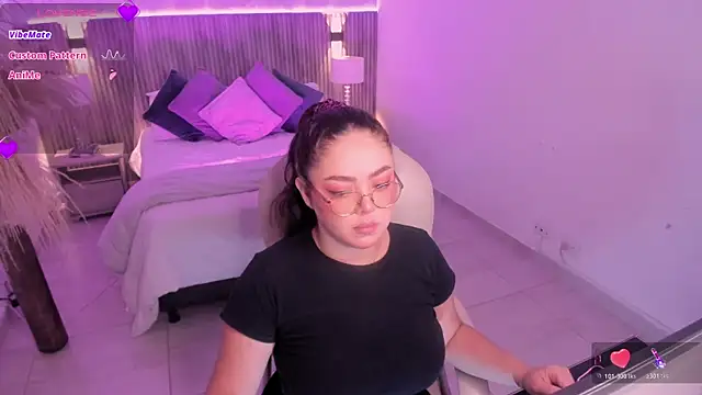 emmy walker online show from 11-06-25, 11:00