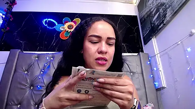 LAILAGUMMY online show from 02-19-25, 02:34