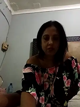 Mahi4luv online show from 04-26-26, 07:44