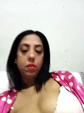 Snapshot of Mahi4luv chatting on 05-02-26, 10:48 Mahi4luv online show from 05-02-26, 10:48