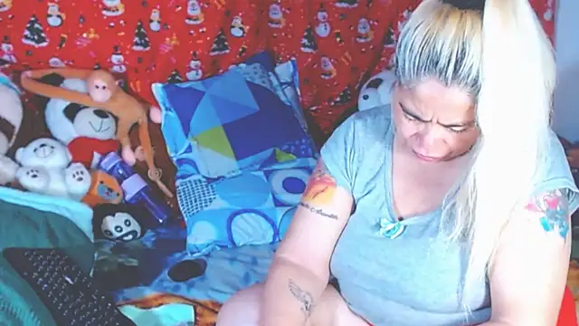 estrellita fugaz16x online show from 01-10-26, 12:12