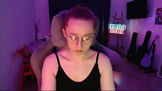 Snapshot of AnabelFrel chatting on 02-23-25, 12:51 AnabelFrel online show from 02-23-25, 12:51