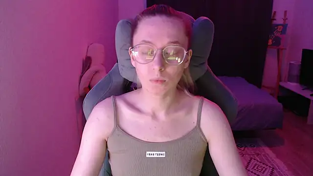 Snapshot of AnabelFrel chatting on 10-02-25, 12:39 AnabelFrel online show from 10-02-25, 12:39