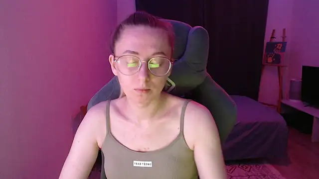 Snapshot of AnabelFrel chatting on 11-13-25, 01:15 AnabelFrel online show from 11-13-25, 01:15