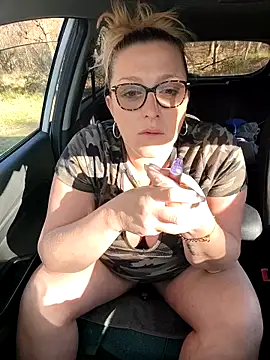 Snapshot of winniess40 chatting on 04-08-26, 07:30 winniess40 online show from 04-08-26, 07:30