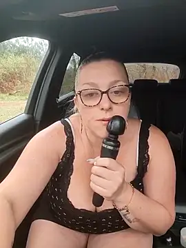 Snapshot of winniess40 chatting on 04-15-26, 07:15 winniess40 online show from 04-15-26, 07:15