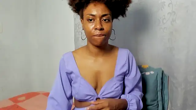 Snapshot of thaimy_ chatting on 11-10-25, 11:20 thaimy online show from 11-10-25, 11:20