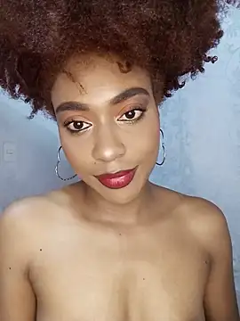 Snapshot of thaimy_ chatting on 12-16-25, 01:32 thaimy online show from 12-16-25, 01:32