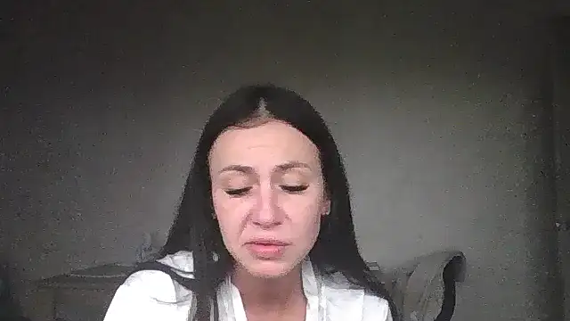 JulianaGold1 online show from 02-01-25, 03:07