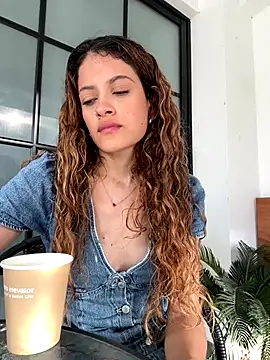 alana15 online show from 10-20-25, 09:26