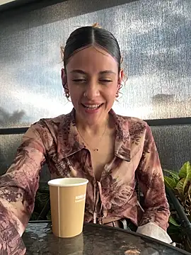 alana15 online show from 11-05-25, 09:48