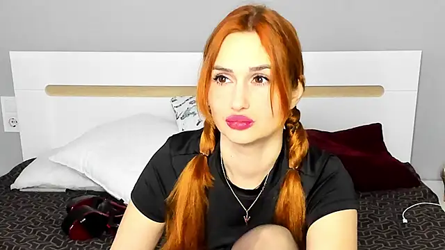 Snapshot of Red_Fairy_ chatting on 01-27-25, 07:14 Red Fairy online show from 01-27-25, 07:14