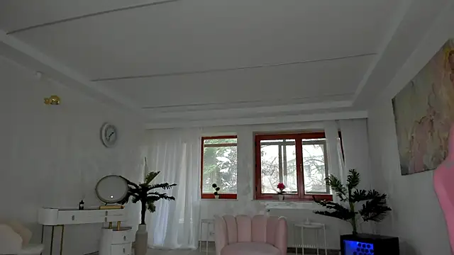 TiffanyHouston  online show from 12-05-24, 07:05