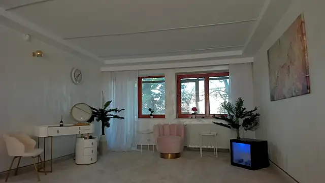 TiffanyHouston  online show from 01-23-25, 07:00