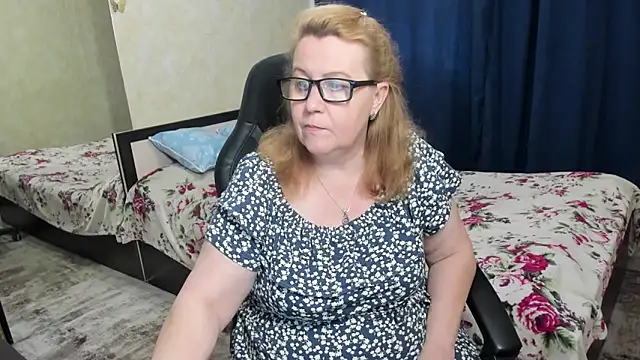 Frau Marta online show from 03-28-26, 01:11