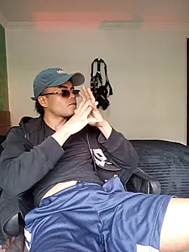 Snapshot of pinedasex777 chatting on 11-06-25, 04:08 pinedasex777 online show from 11-06-25, 04:08