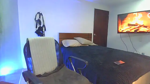 Snapshot of pinedasex777 chatting on 11-18-25, 10:41 pinedasex777 online show from 11-18-25, 10:41