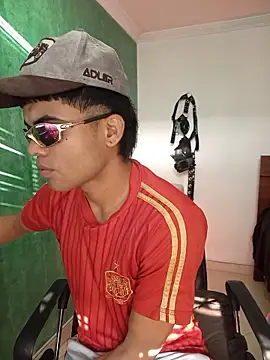 Snapshot of pinedasex777 chatting on 11-21-25, 12:04 pinedasex777 online show from 11-21-25, 12:04