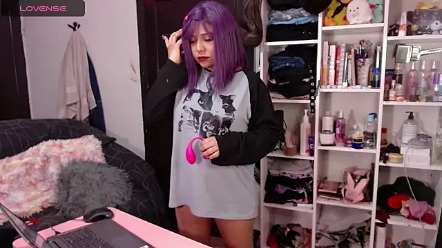 lil daisy7 online show from 01-14-25, 03:32