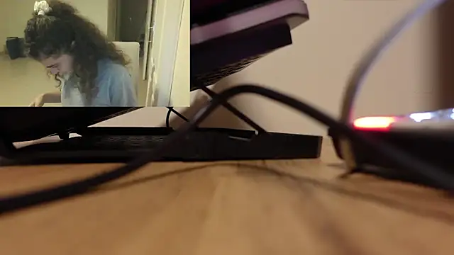 Snapshot of lady_ana_ chatting on 11-11-25, 02:11 lady ana online show from 11-11-25, 02:11