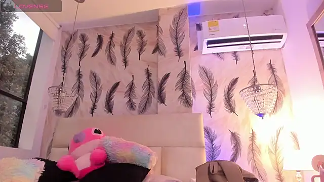 Vivi prinncess online show from 10-25-25, 10:26