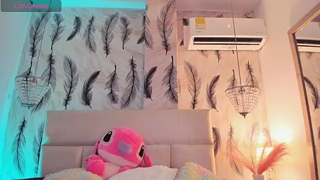 Vivi prinncess online show from 02-18-26, 10:50