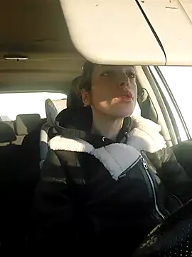 JoLeNe27 online show from 04-06-26, 05:08