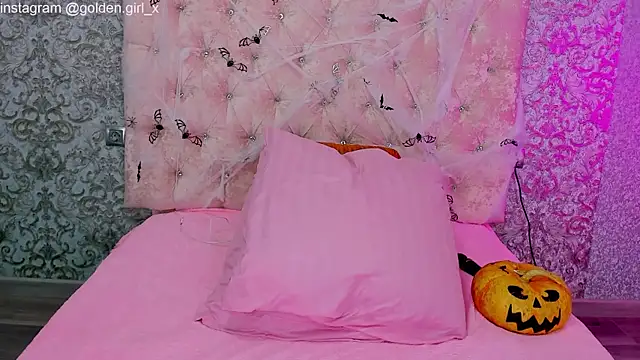 Akilla Queen online show from 11-05-25, 02:00