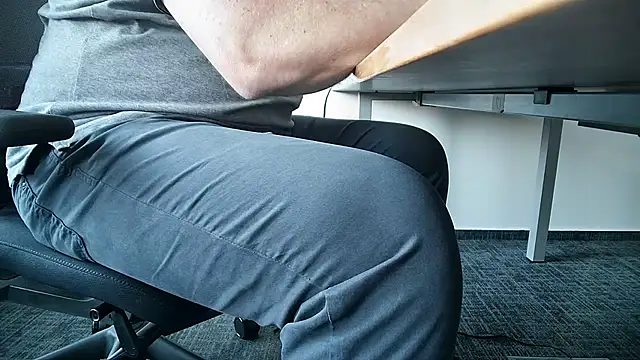 69bezfleku online show from 11-06-25, 07:31