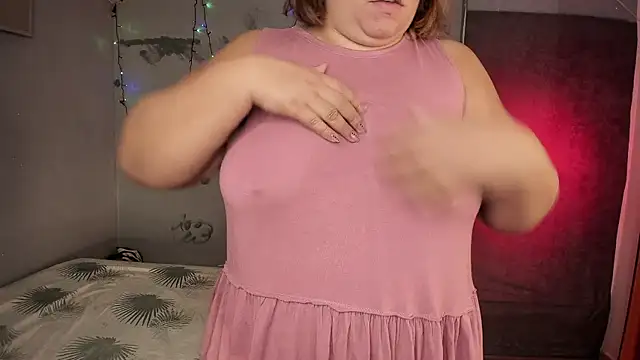 Snapshot of Johana_bbw chatting on 01-14-26, 07:47 Johana bbw online show from 01-14-26, 07:47