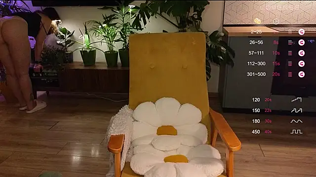 Snapshot of AliceKingsleigh chatting on 02-12-25, 12:12 AliceKingsleigh online show from 02-12-25, 12:12