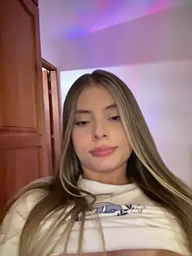 Snapshot of Miss_valeriaa chatting on 03-13-25, 04:45 Miss valeriaa online show from 03-13-25, 04:45