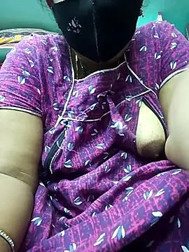 Snapshot of teddy-143 chatting on 12-04-25, 06:38 teddy-143 online show from 12-04-25, 06:38