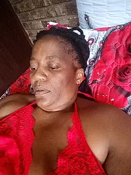 Snapshot of Galcraze chatting on 02-21-25, 10:28 Galcraze online show from 02-21-25, 10:28