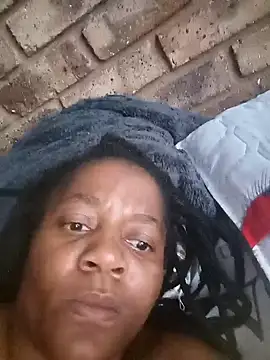 Snapshot of Galcraze chatting on 02-26-25, 04:14 Galcraze online show from 02-26-25, 04:14