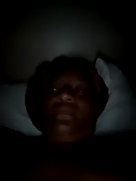 Snapshot of Galcraze chatting on 03-17-25, 05:05 Galcraze online show from 03-17-25, 05:05