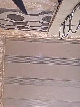 Snapshot of Galcraze chatting on 10-26-25, 06:30 Galcraze online show from 10-26-25, 06:30