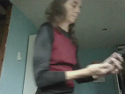 Snapshot of SexyRach75 chatting on 10-27-25, 03:05 SexyRach75 online show from 10-27-25, 03:05