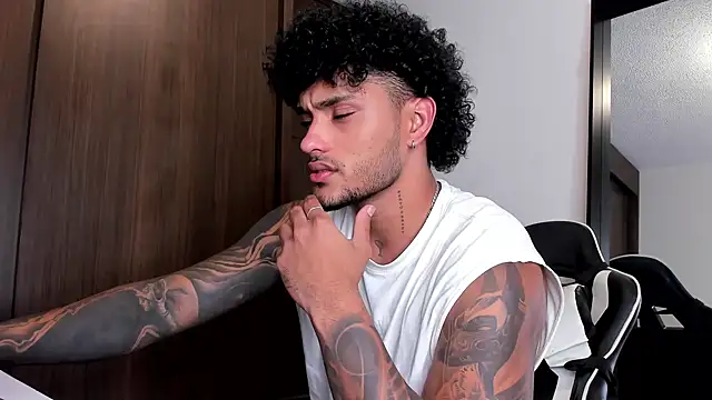 Alessandro Vanni online show from 01-07-25, 12:24