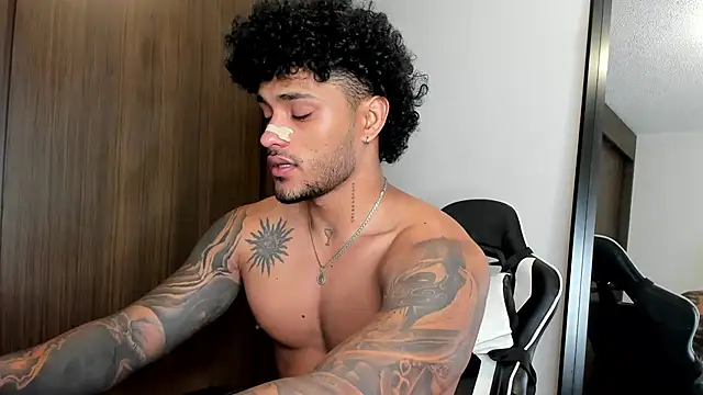 Alessandro Vanni online show from 01-07-25, 05:01