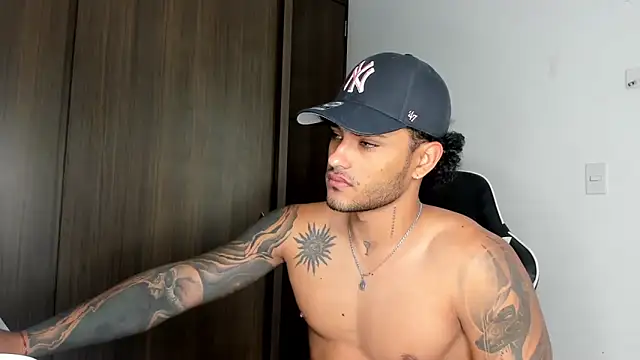 Alessandro Vanni online show from 01-17-25, 01:13