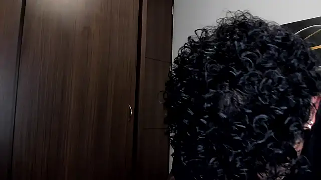 Alessandro Vanni online show from 03-18-25, 01:32